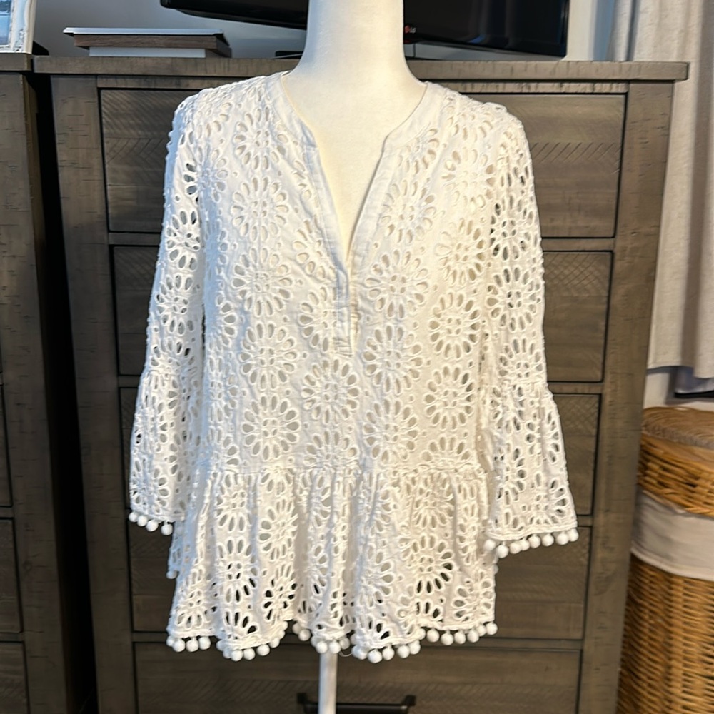 Lilly pulitzer eyelet Bekah top
